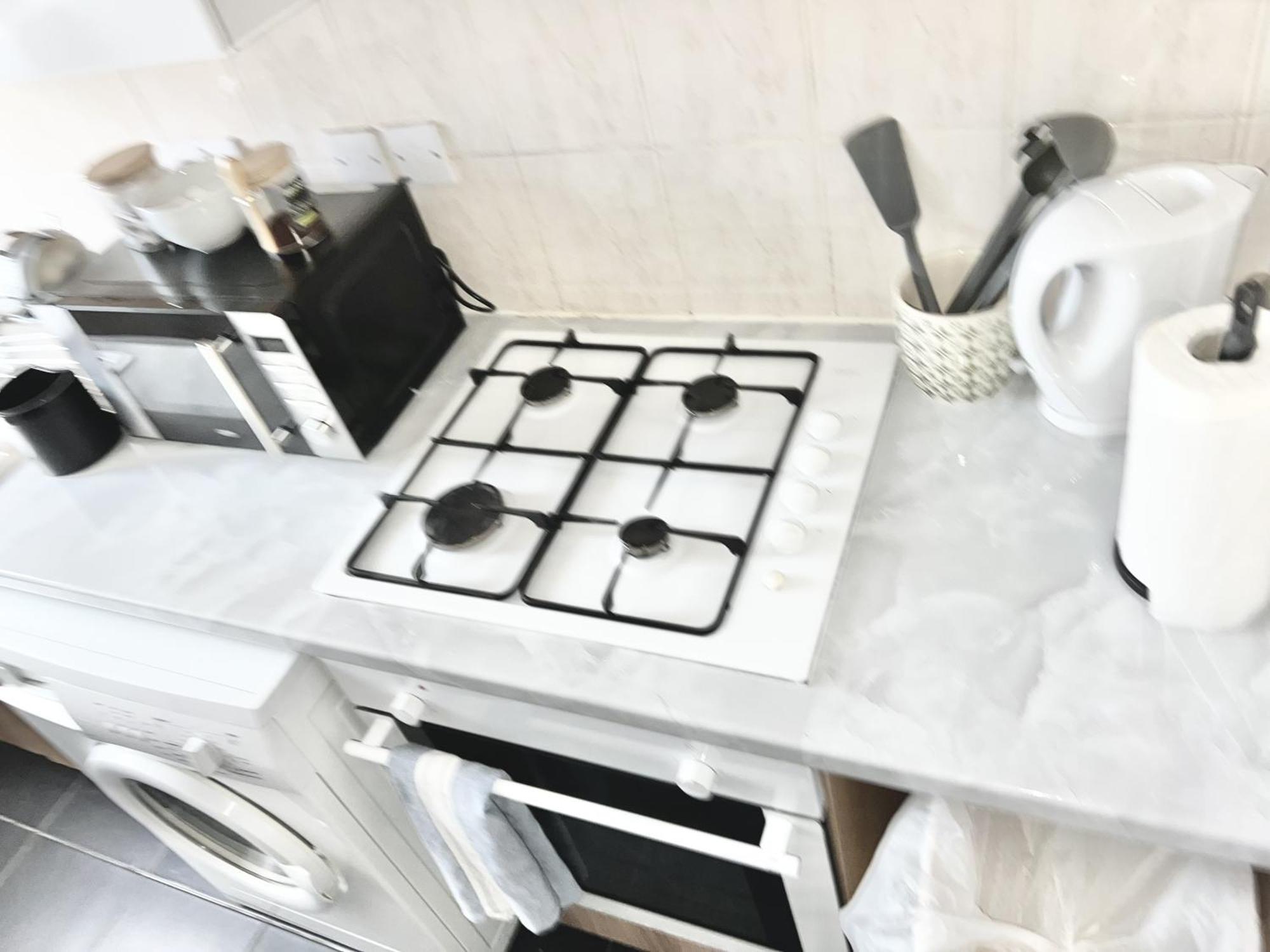 Apartament Next Westfield Mall Лондон Екстериор снимка