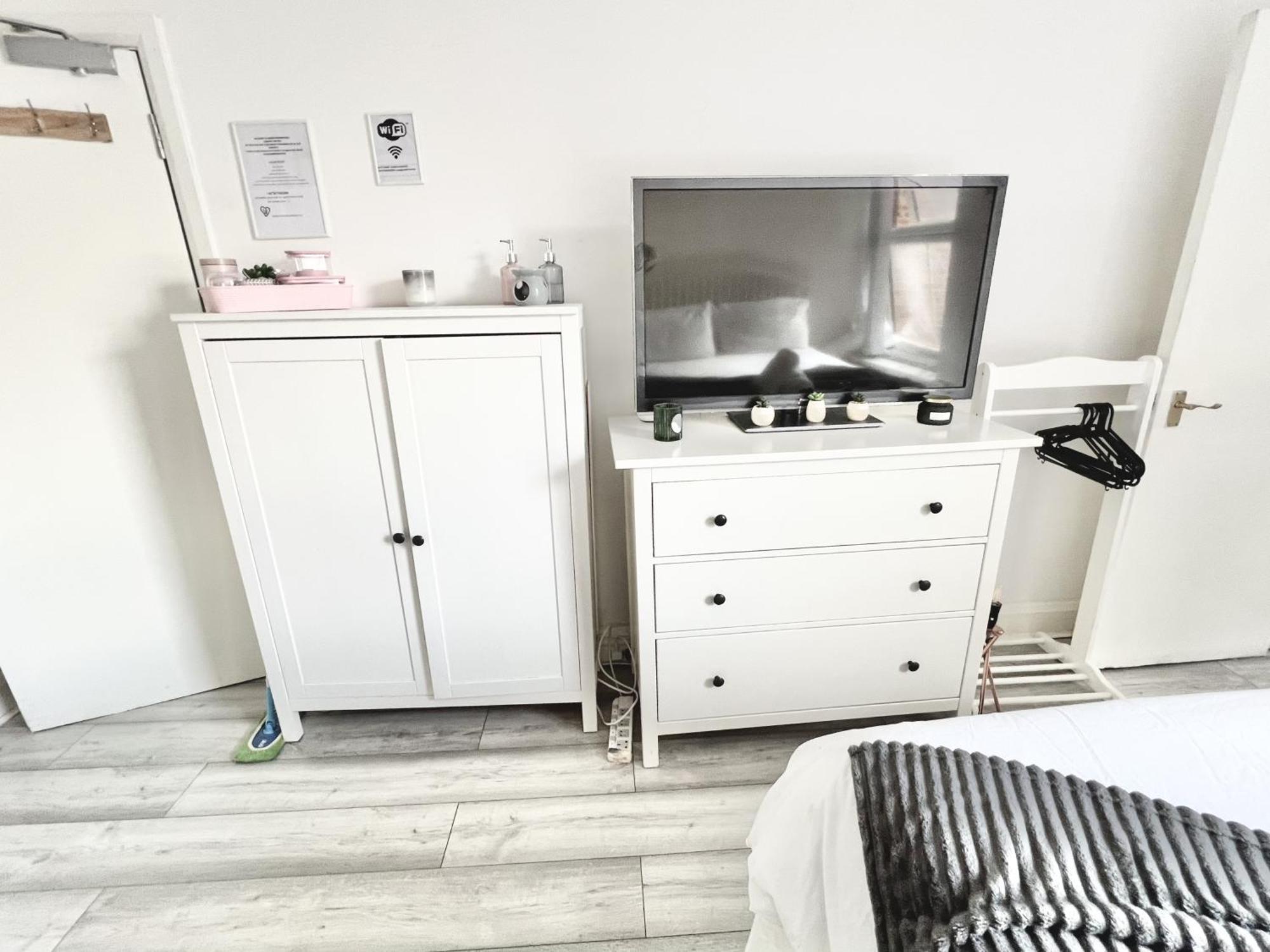 Apartament Next Westfield Mall Лондон Екстериор снимка